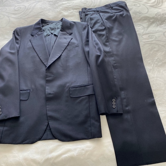 Men's 2 piece light wool suit in navy - Picture 1 of 8